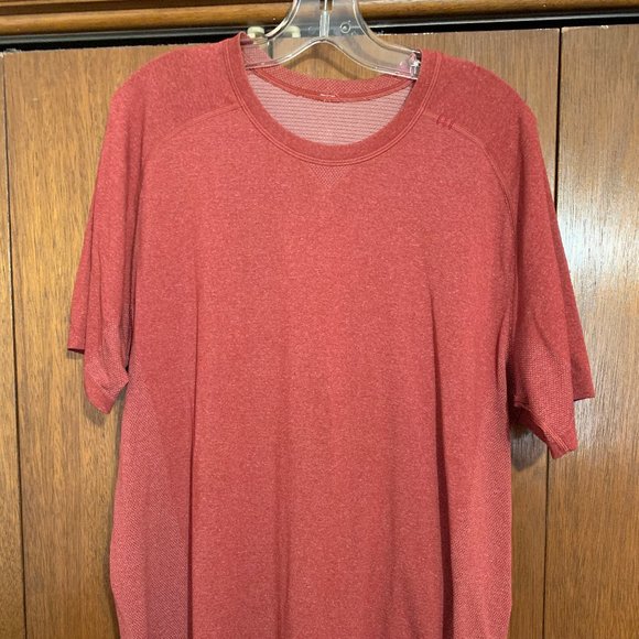 lululemon athletica Other - Lululemon Tee
